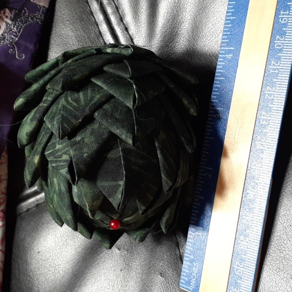 #5 NWOT CHRISTMAS ORNAMENT - Picture 1 of 2